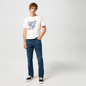 De Wrangler Texas Spruce Heren Jeans is een mooie aanvulling in je garderobe! 