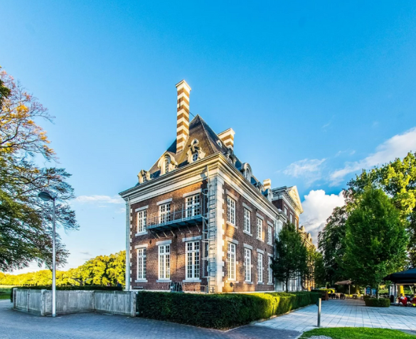 Historisch Kasteel in Lanaken en nabij Maastricht